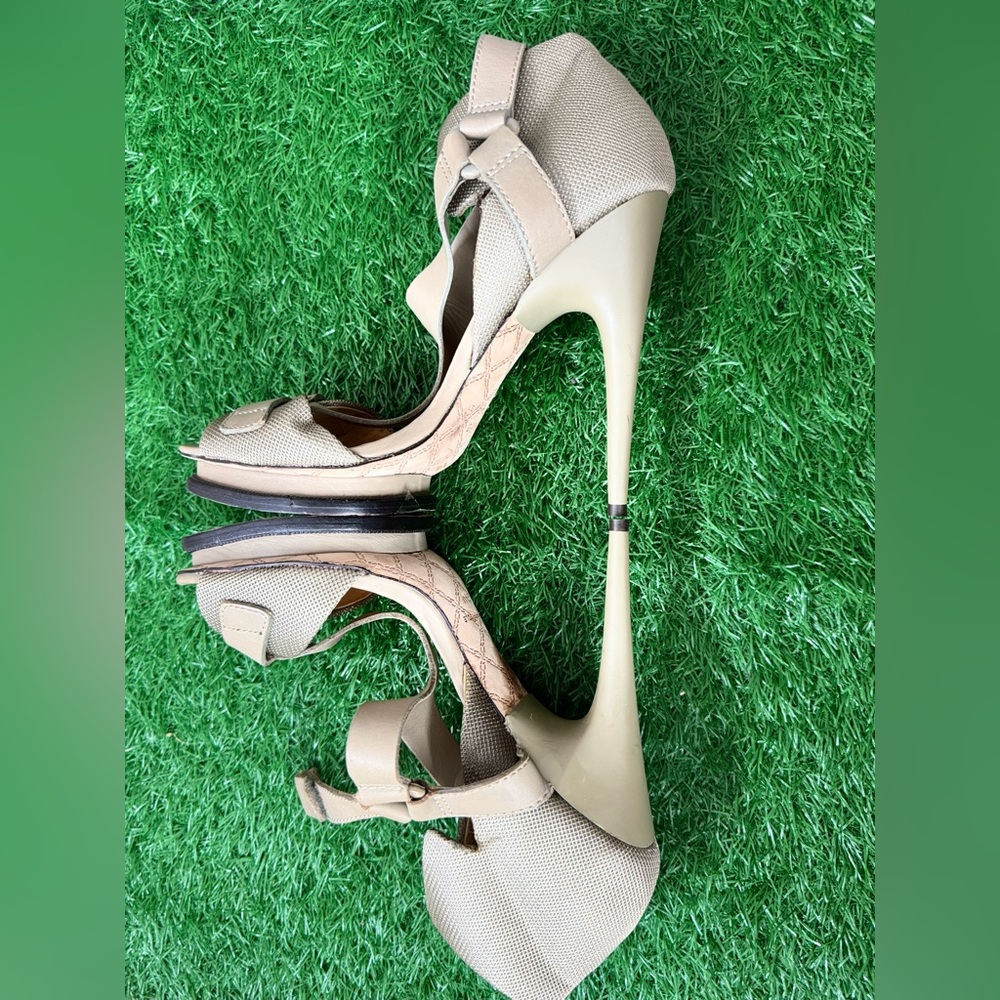 L.A.M.B Elegant Tan High Heels Size 9.5 M